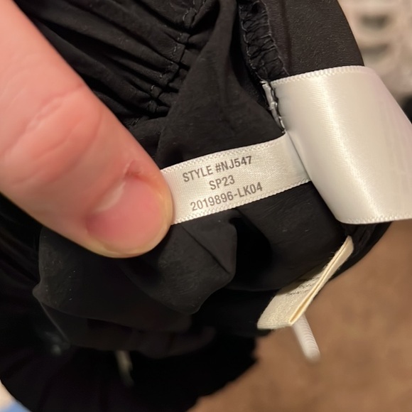 Madewell Seamed Pull-On Paperbag Shorts in Softdrape - Picture 7 of 9